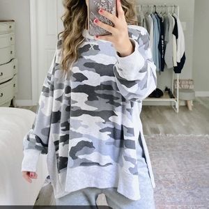 Oversized Aerie camo crewneck size medium